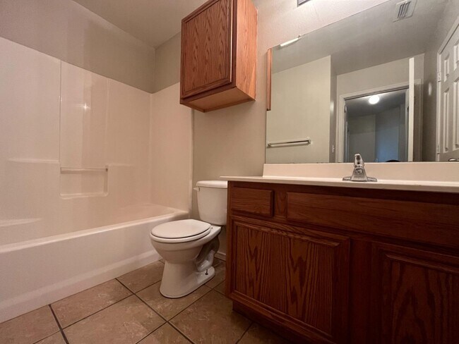 Building Photo - 314 N Clinton Ave