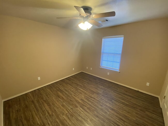 Building Photo - 2808 Fairway Hamlet Ct