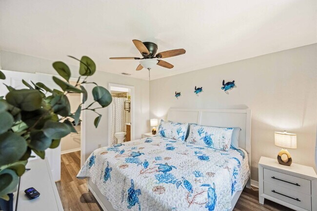 Building Photo - "Charming 2-Bed, 2-Bath Villa in Lake Shore Condominiums"