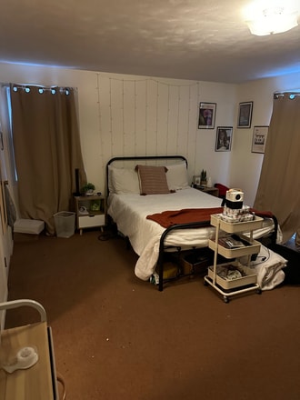 Building Photo - 102 Longmeadow Ln