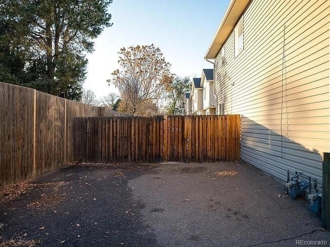 Building Photo - 7236 E 38th Ave