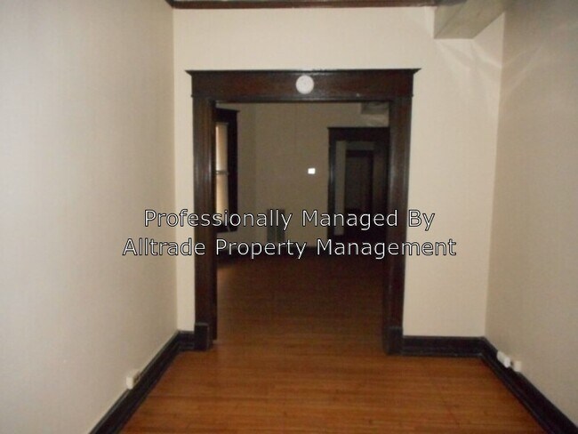 Building Photo - 119 W Burnett Ave