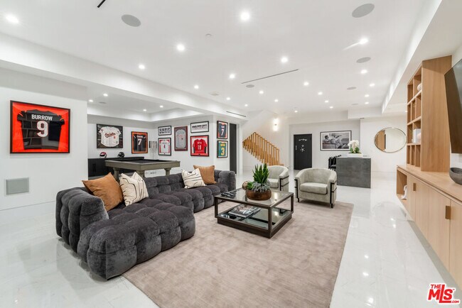 Building Photo - 17228 Otsego St