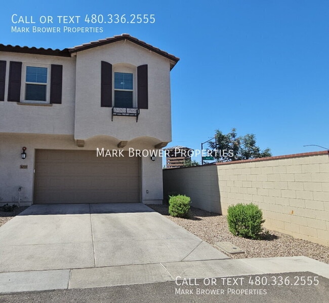 Building Photo - 4021 E Arabian Dr