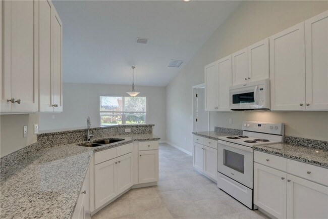 Building Photo - 8336 99th Ct