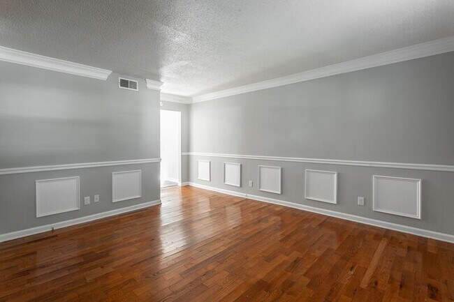 Building Photo - 1407 Mana Ln