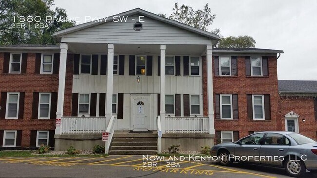 Building Photo - 1880 Prairie Pkwy SW - E- 2 beds, 1 full bath