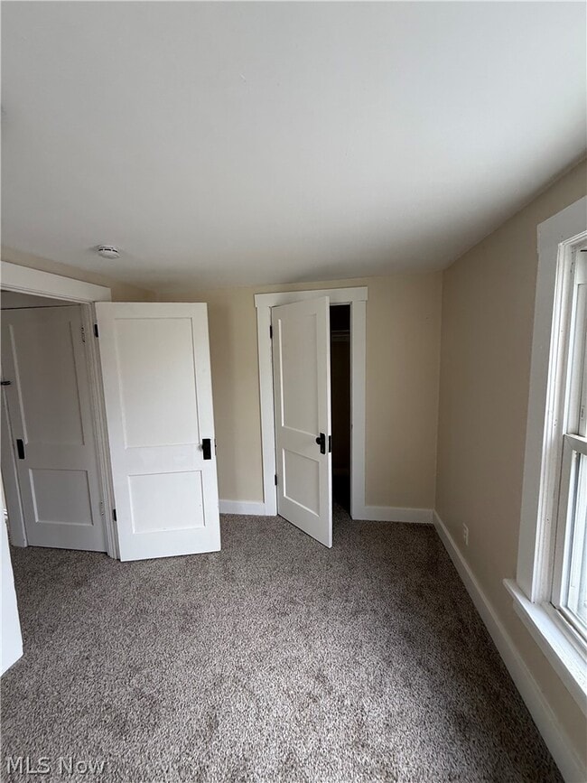 Building Photo - 2213 17th St NE