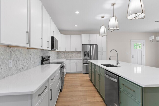 Building Photo - Beautiful New Construction Home-Long Term Rental