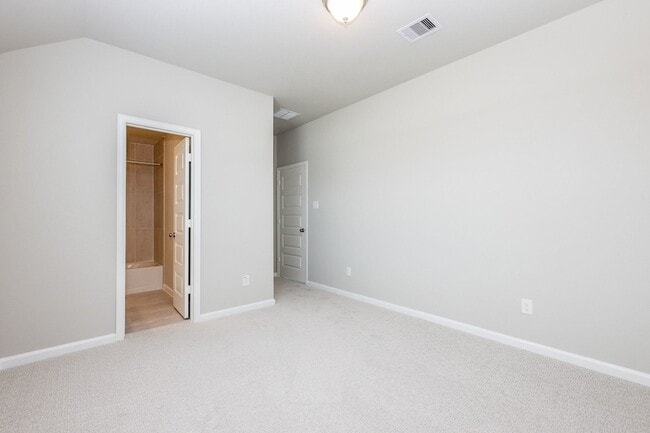Building Photo - 3018 Olive Hill Dr