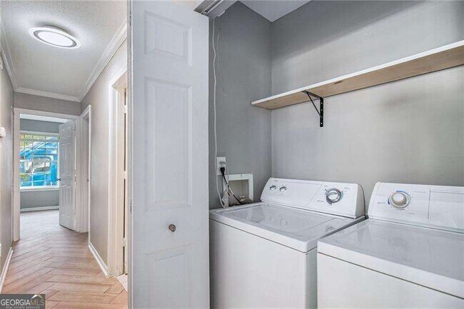 Building Photo - 3599 Woodbriar Cir