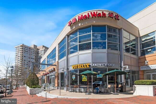 Building Photo - 4601 N Park Ave