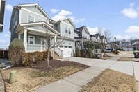 Building Photo - 1912 Split Rail Pl