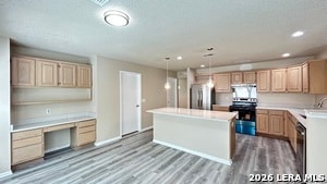 Building Photo - 2410 Gem Oak
