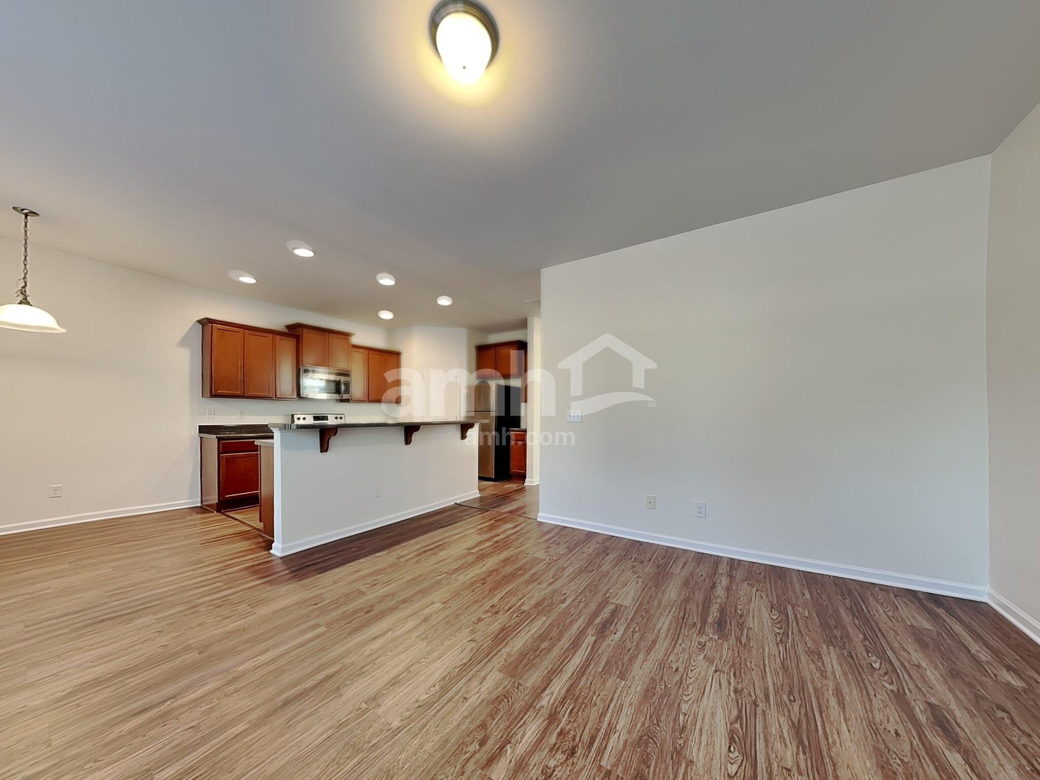 Building Photo - 4483 Middletown Dr