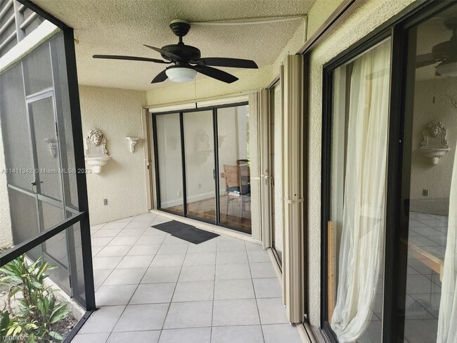 Building Photo - 2 br, 2 bath Condo - 5801 Camino del Sol A...