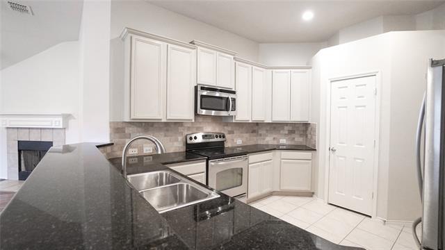 Building Photo - 2010 Diamondback