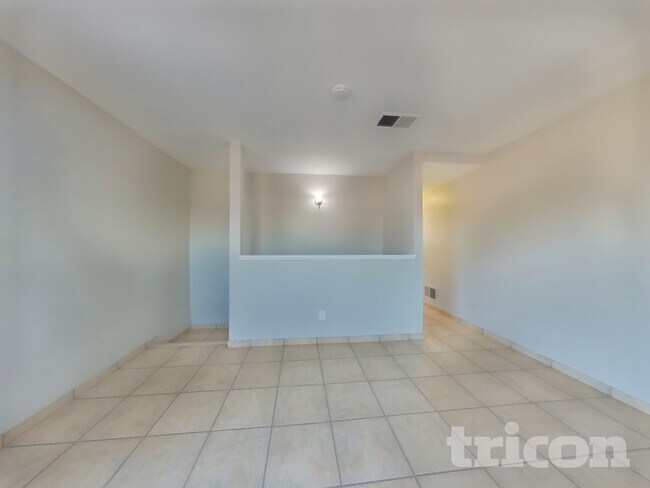 Building Photo - 602 Chyrl Way