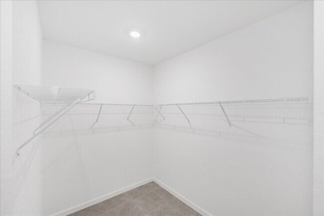 Building Photo - 11177 NW Fernbrook Dr