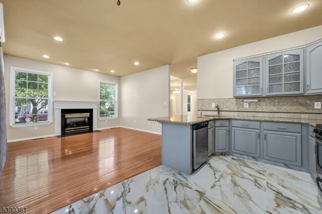 Building Photo - 46 Gordon Cir