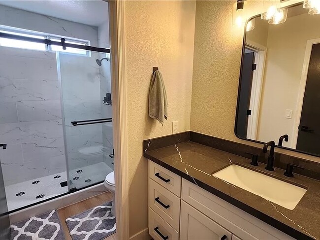 Building Photo - 8705 Villa Ridge Dr