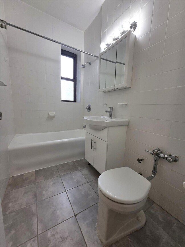 Building Photo - 43-42 45th St