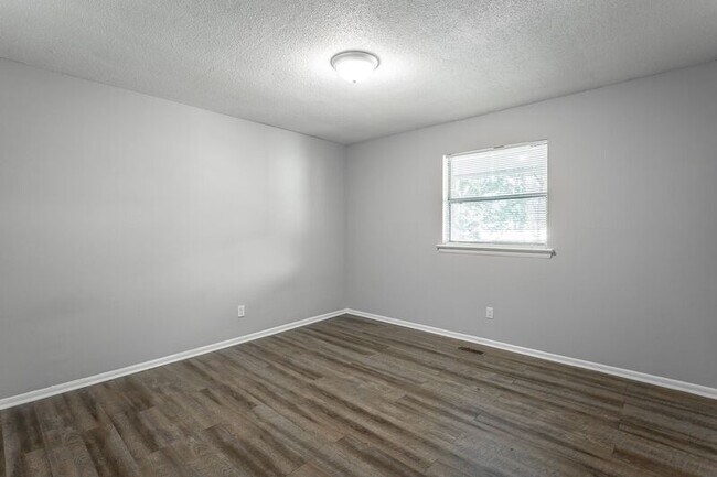 Building Photo - 1407 Mana Ln