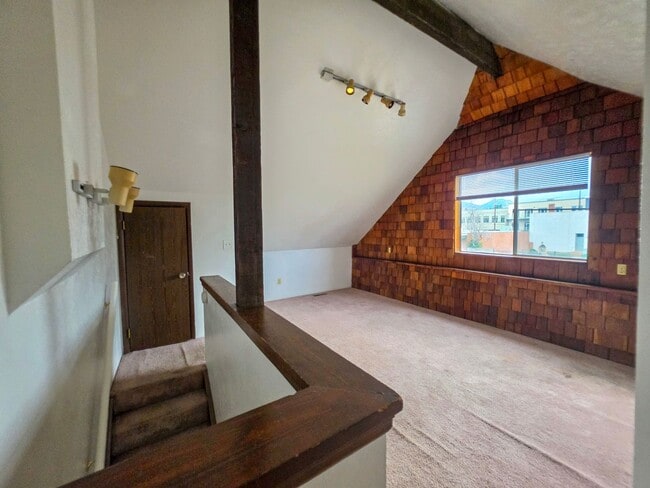 Building Photo - 1742 Walnut St