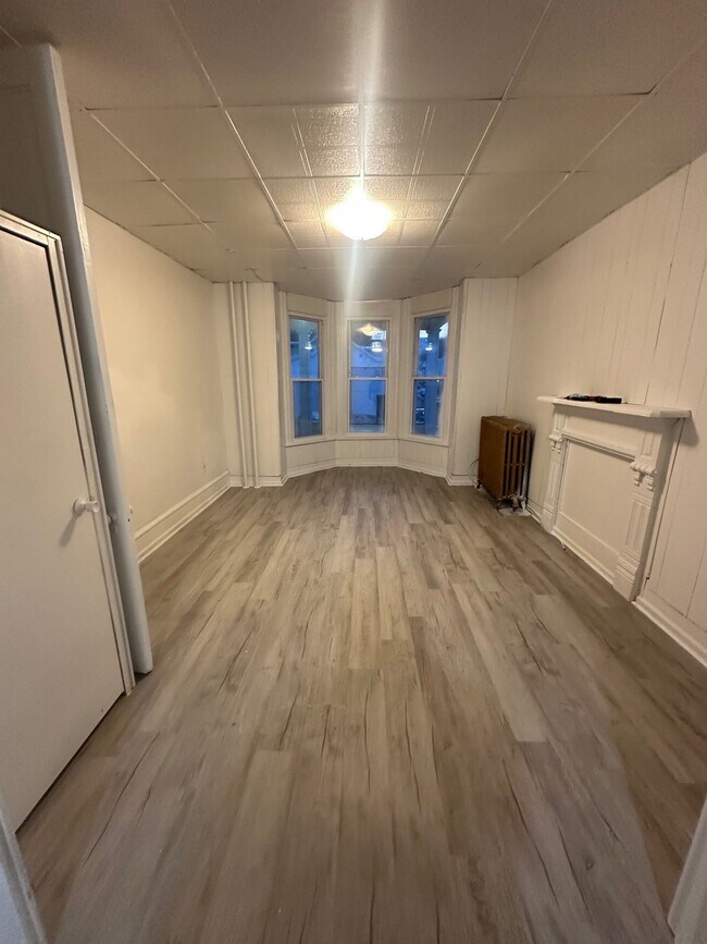 Building Photo - 1518 13th St