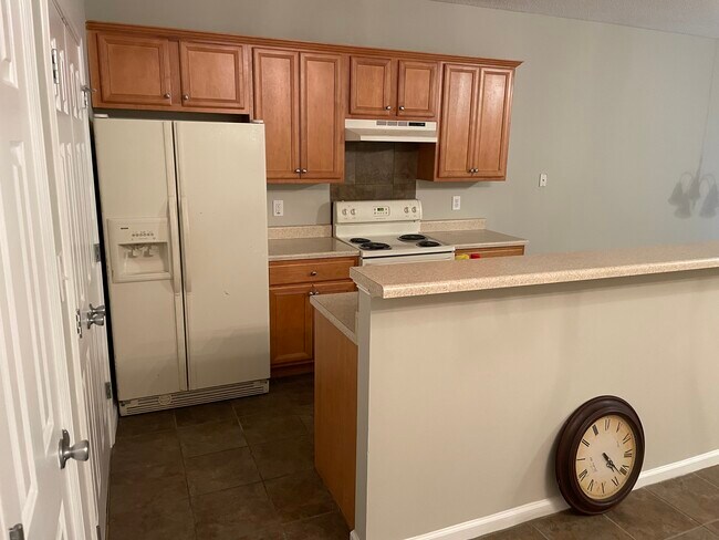 KITCHEN - 11483 S Glen St