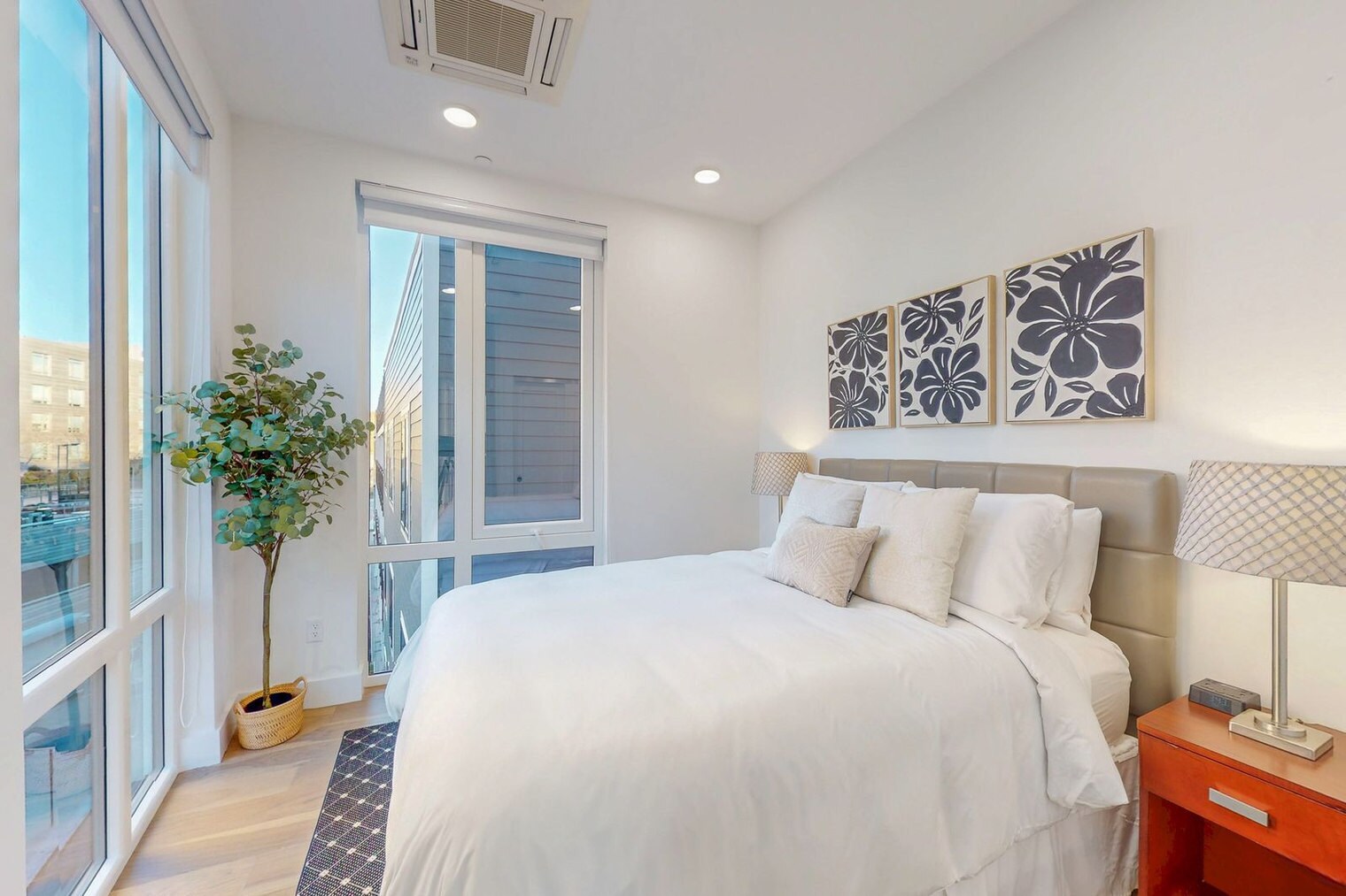 Building Photo - 38 Hichborn St