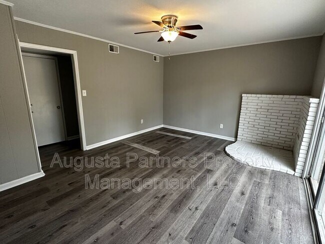 Building Photo - 4565 Rockdale Ct