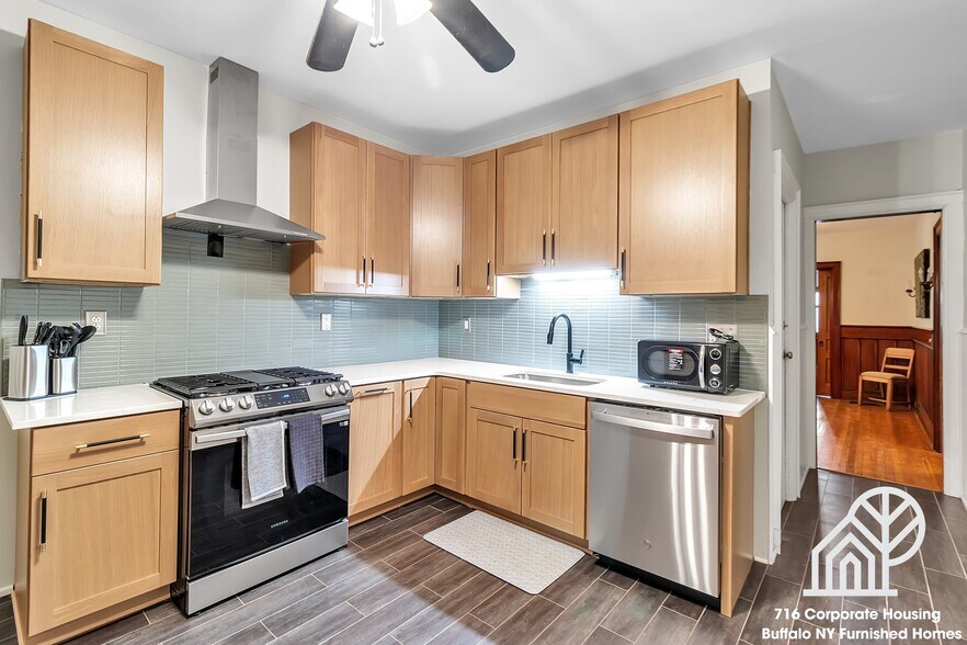 Building Photo - 217 Norwood Ave