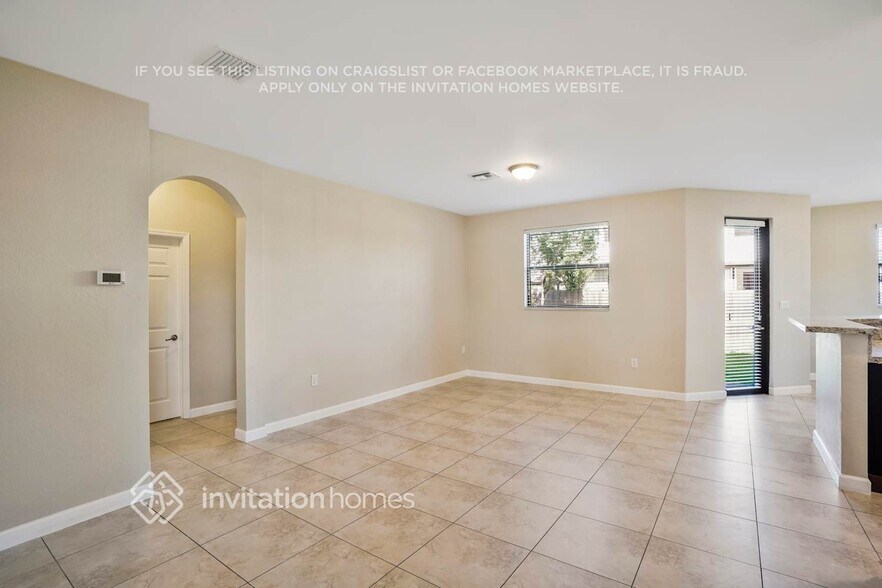 Building Photo - 23391 SW 118 Ave