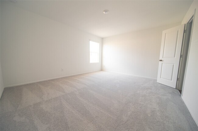 Building Photo - 9530 Brookside Point Dr