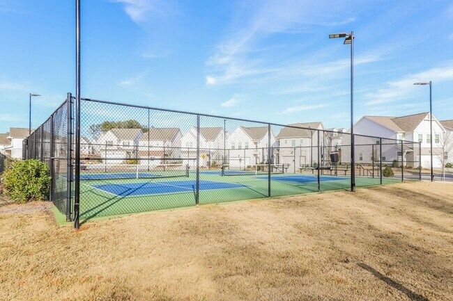 Building Photo - 3604 Silvery Wy