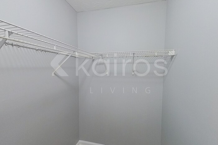 Building Photo - 168 Deer Pkwy