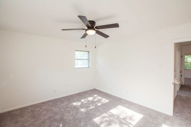 Building Photo - 3503 Loganwood Dr