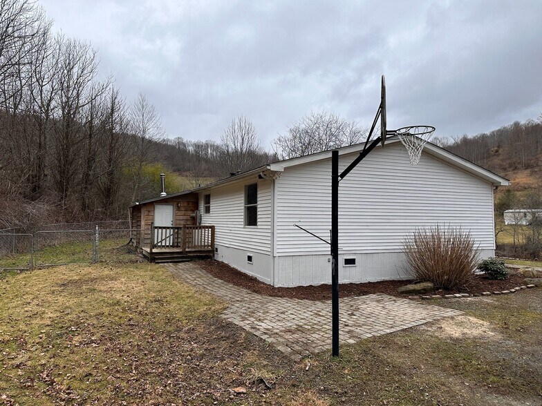 Building Photo - 303 Baldwin Gap Rd