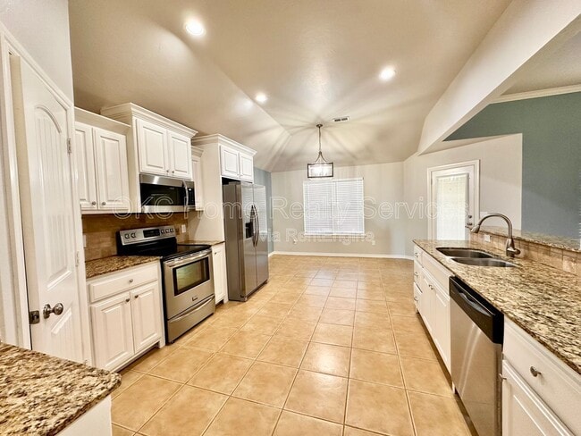 Building Photo - 14001 Korbyn Dr