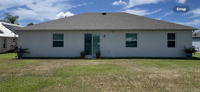 Building Photo - 1589 SE Dome Cir