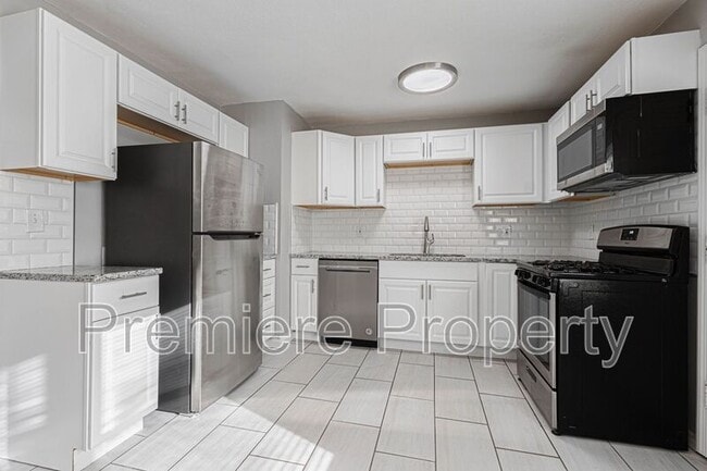 Building Photo - 11347 Sycamore Terrace