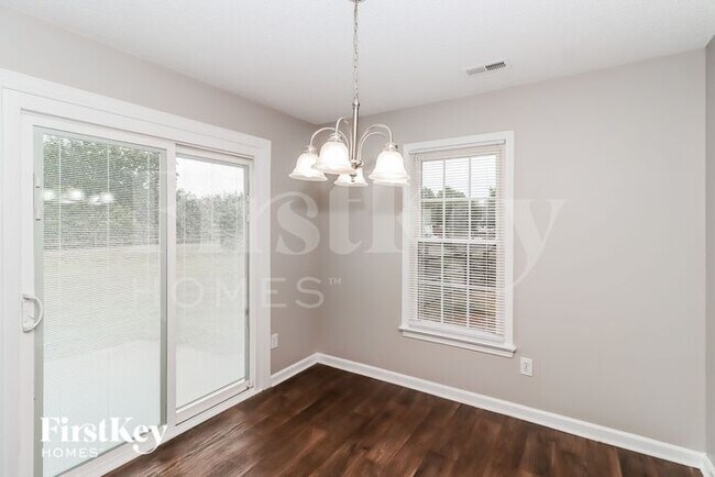 Building Photo - 2112 Dawn Ridge