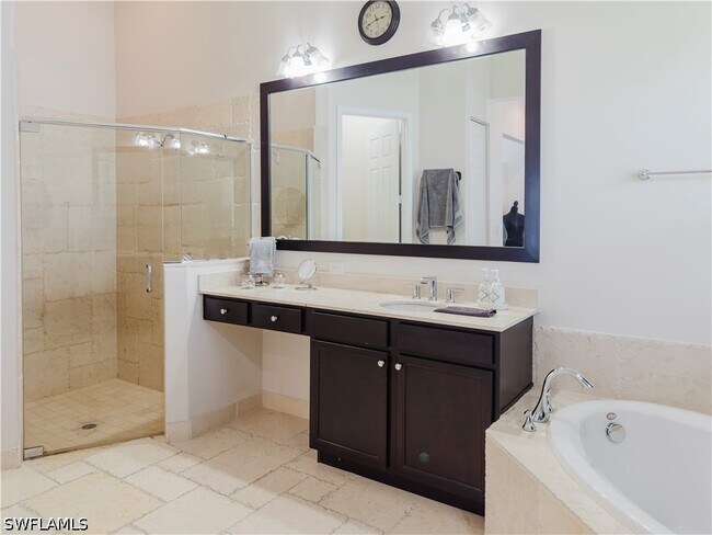 Building Photo - 5169 Roma St S