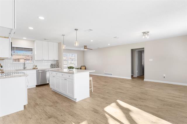 Building Photo - 714 Pleasant Valley Rd