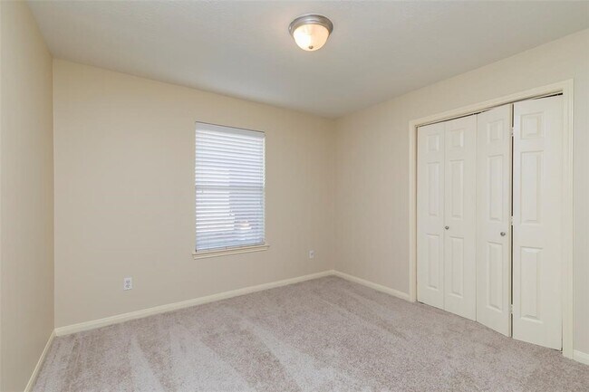 Building Photo - 15807 Sarasam Creek Ct