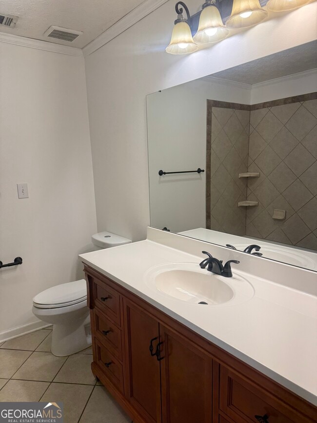 Building Photo - 105 Fox Trail Pl