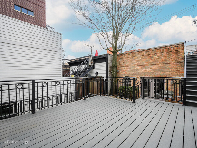 Building Photo - 1143 W Montana St