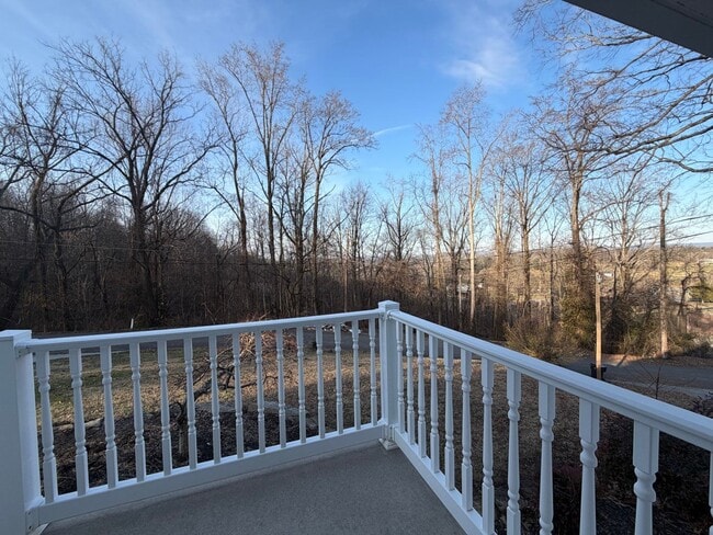 Building Photo - 2 bedroom/1 bath home in West Morristown