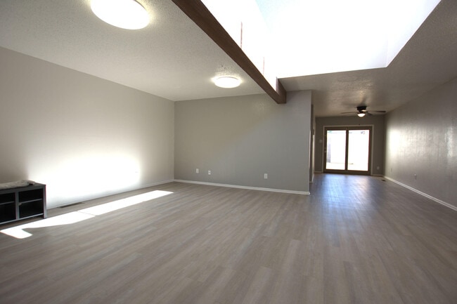 Building Photo - 5024 27th St